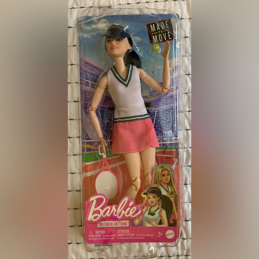 NIB Made to Move Barbie Tennis Player Wearing Removable Outfit Racket Ball